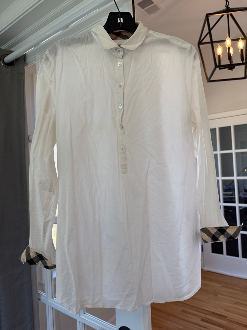 Burberry White Long-Sleeve Button Placket Shirt. Size large.